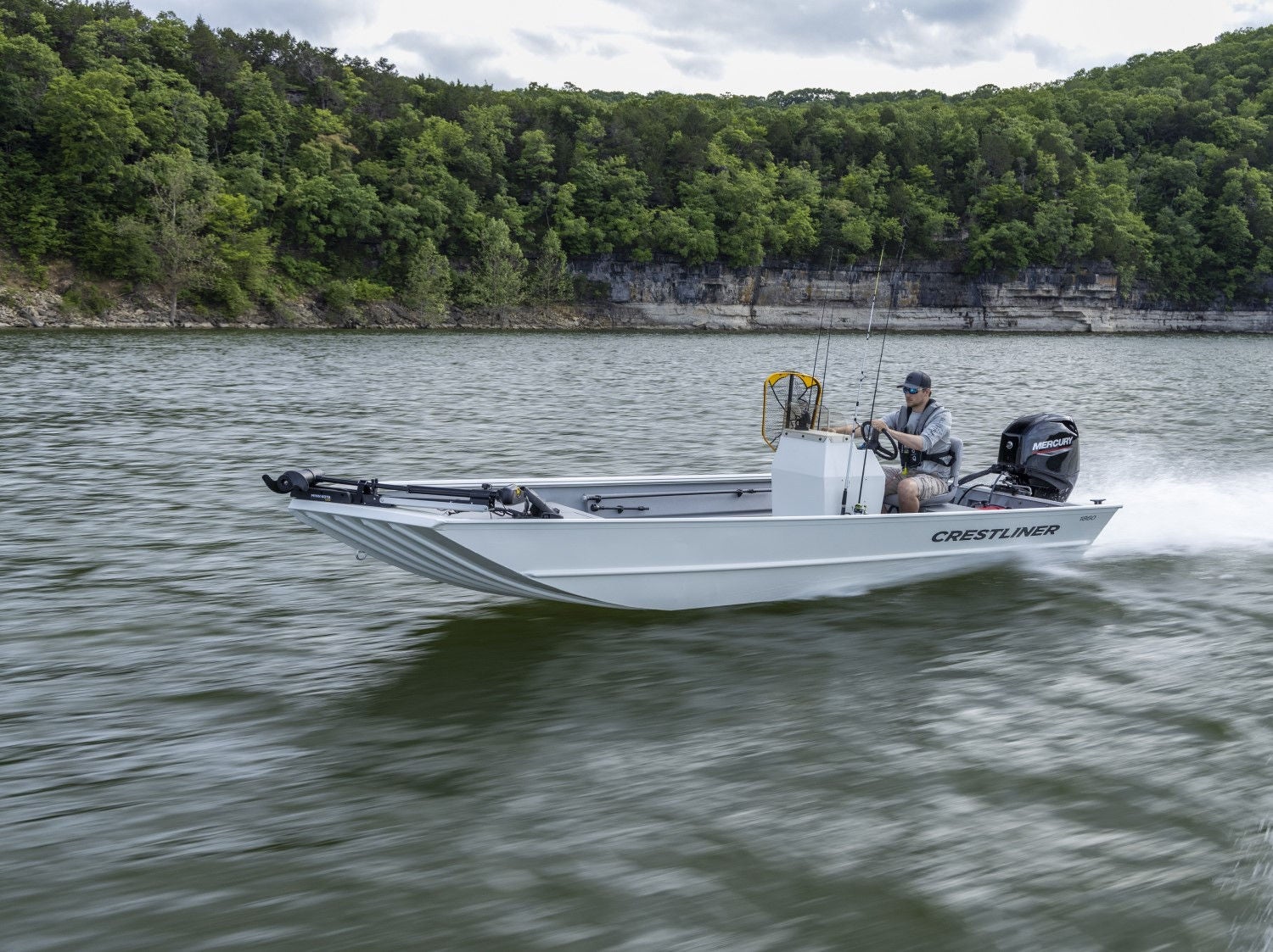Crestliner 1860 Retriever RCC