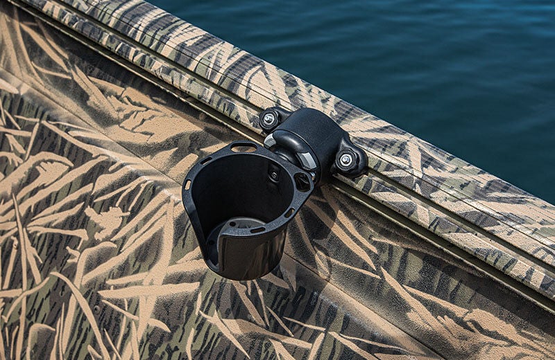 Crestliner 1860 Retriever SC