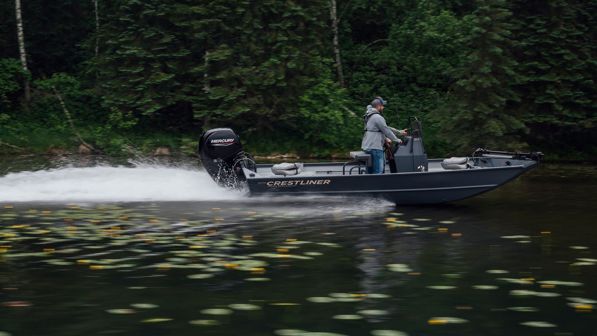 Crestliner boat running on river