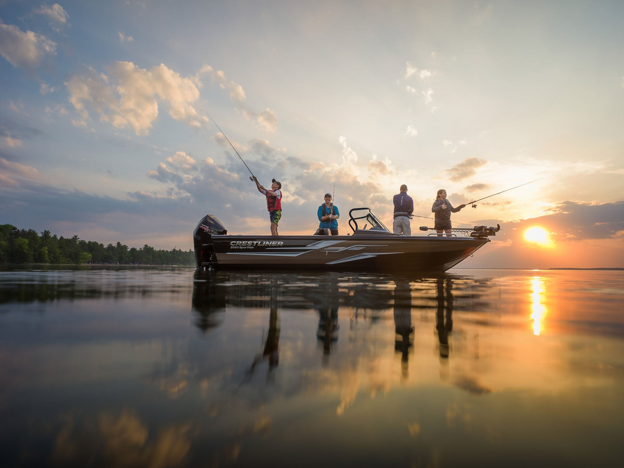 Crestliner 2050 Sportfish Lifestyle Image