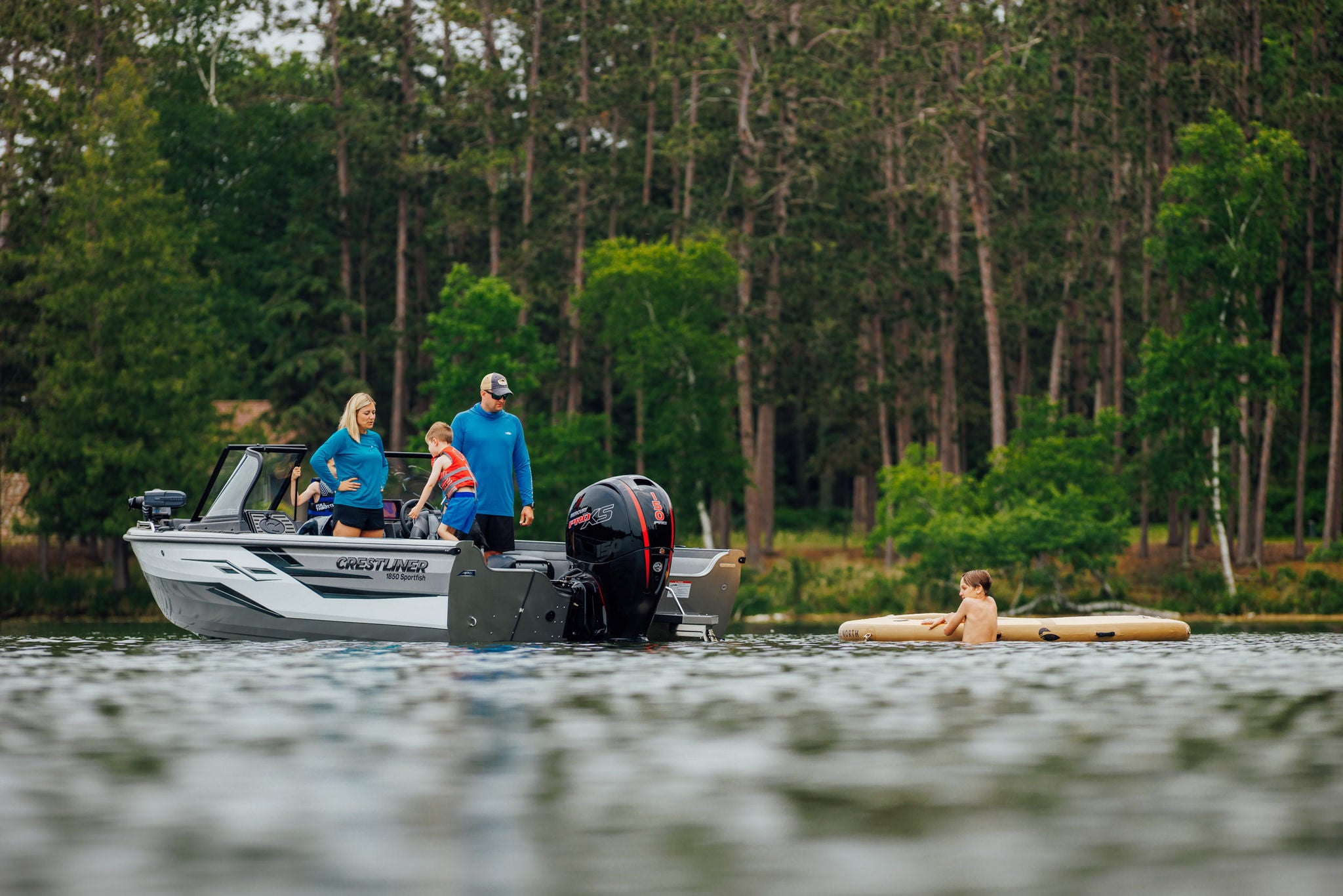 Crestliner 1850 Sportfish Lifestyle Image