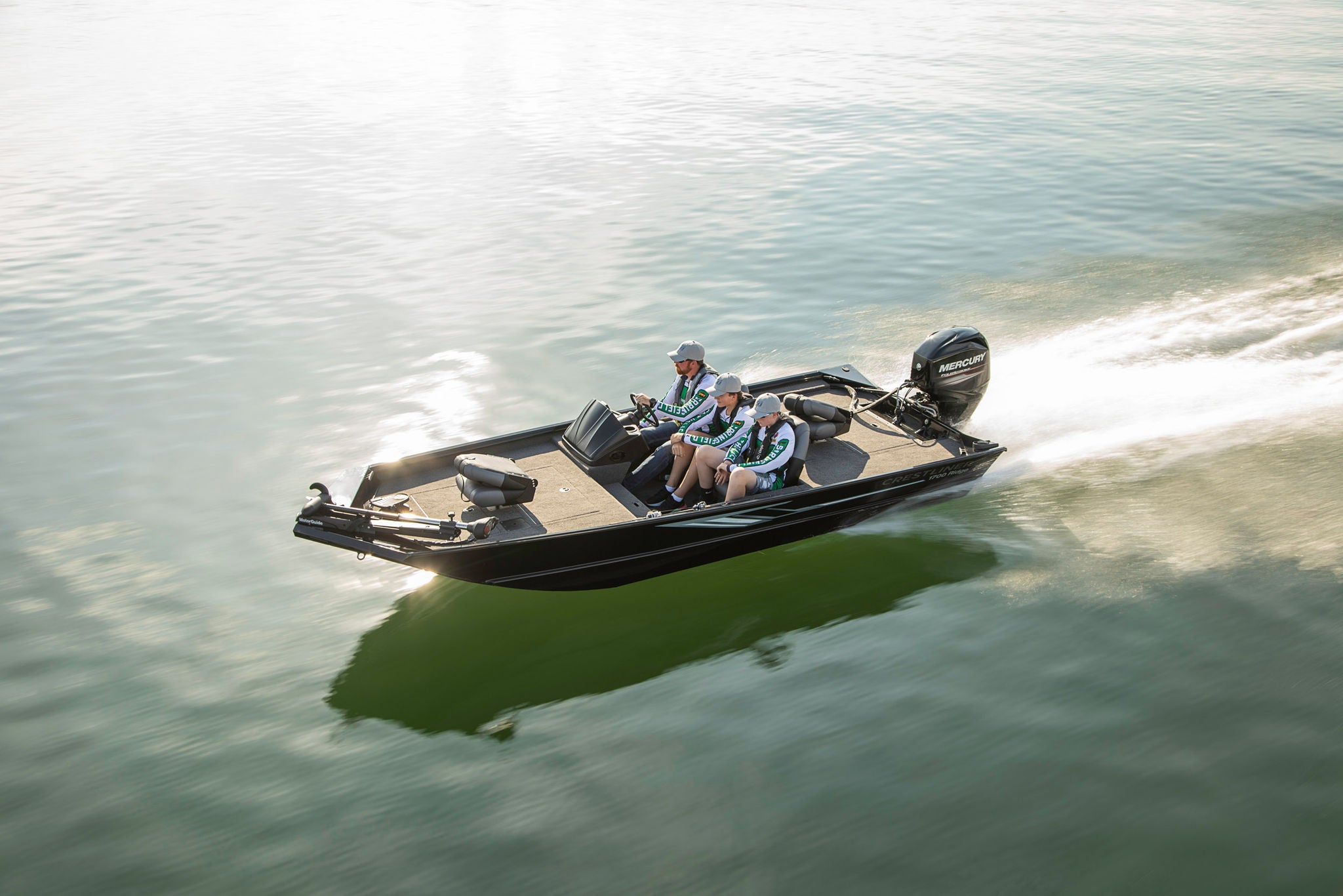 Crestliner 1700 Ridge Image