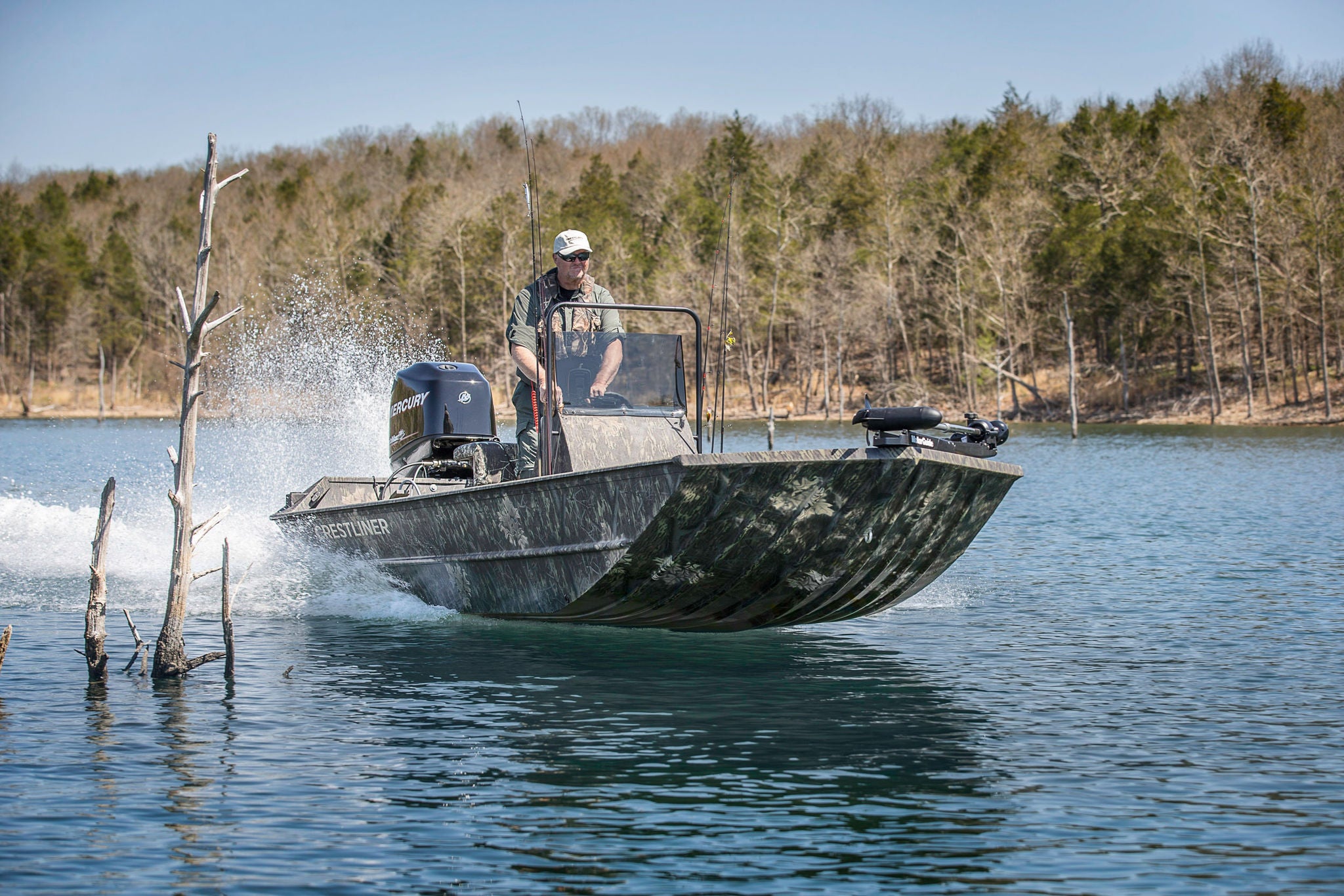 Crestliner 1860 Retriever SC