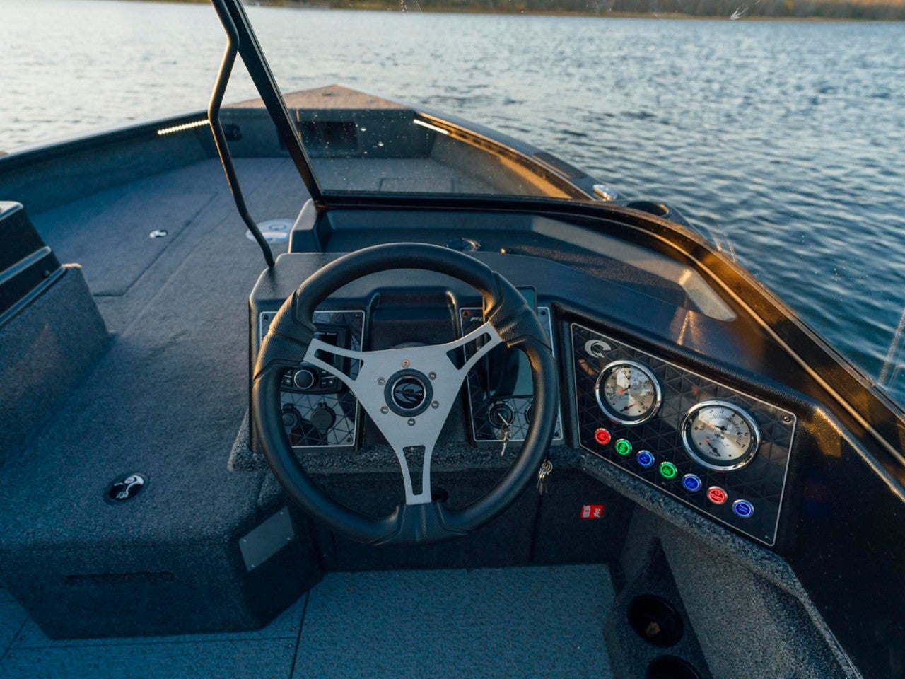 Crestliner 2050 Fish Hawk