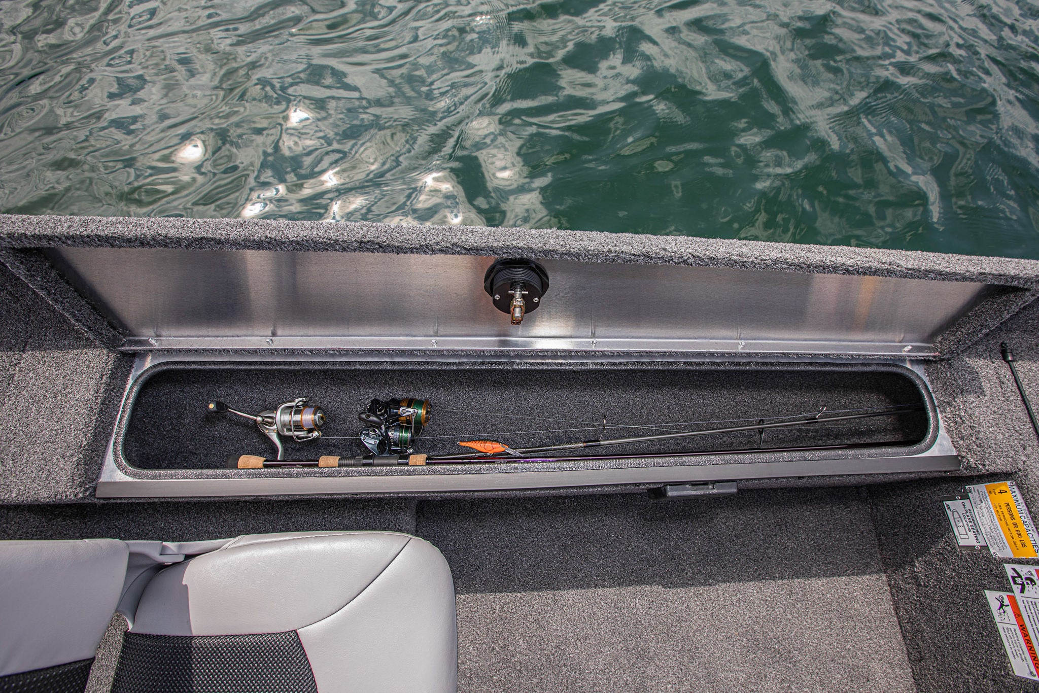 1700 Storm | Aluminum Panfish & Crappie Boat | Crestliner