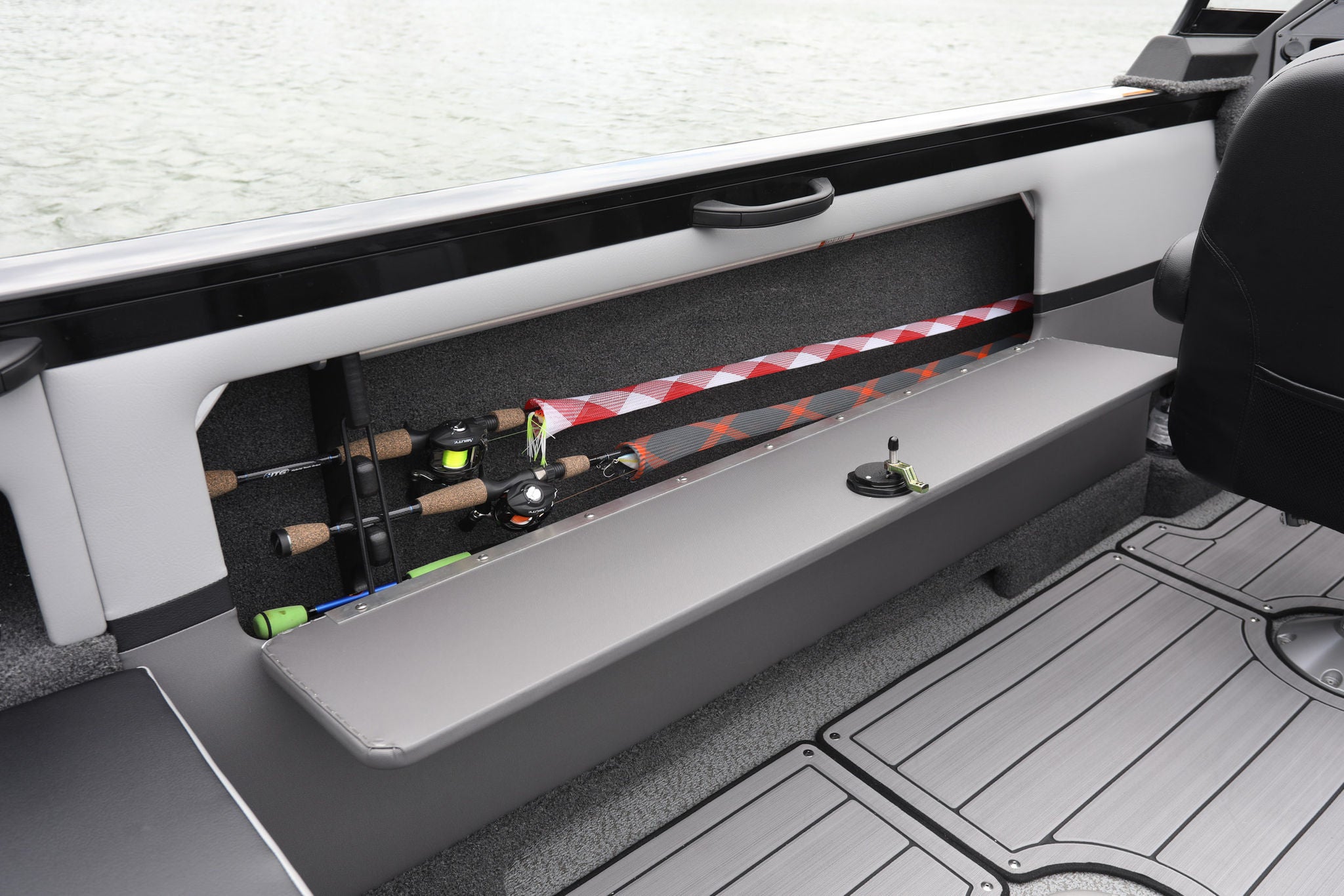 Crestliner 2250 Sportfish Key Feature