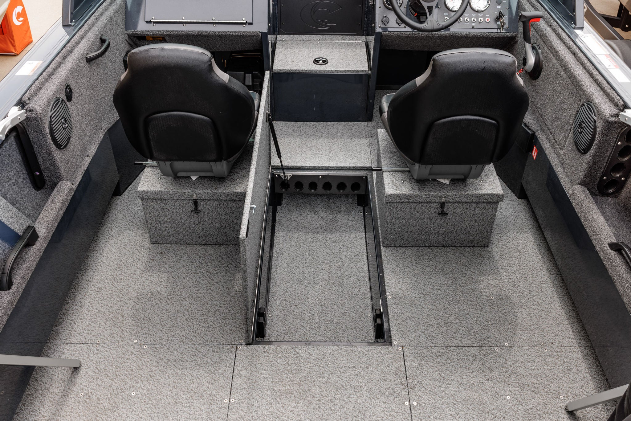 2050 Commander XL