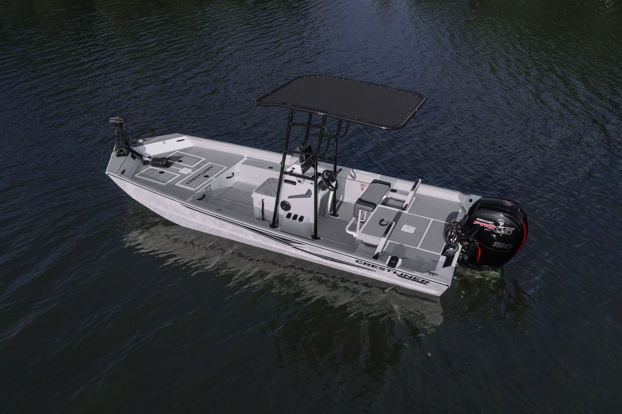 2070 RB-X on the water