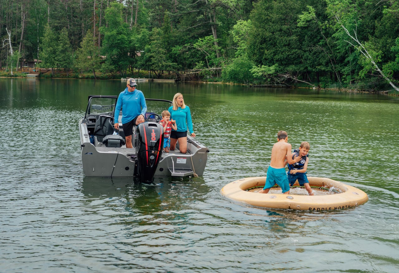 Crestliner 1850 Sportfish Lifestyle Image