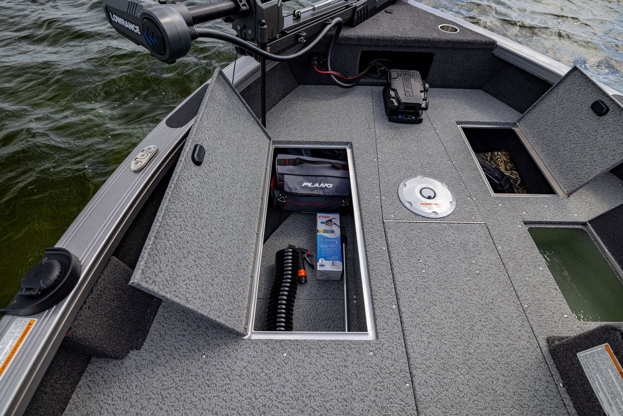 Crestliner 1750 Fish Hawk Image