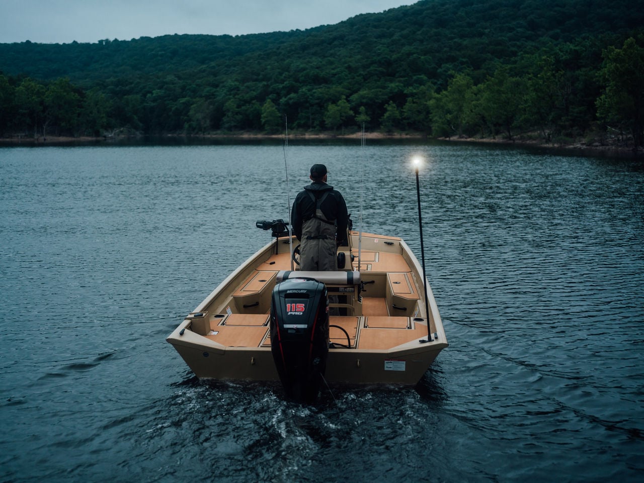 Crestliner RB-X 1870 Lifestyle image