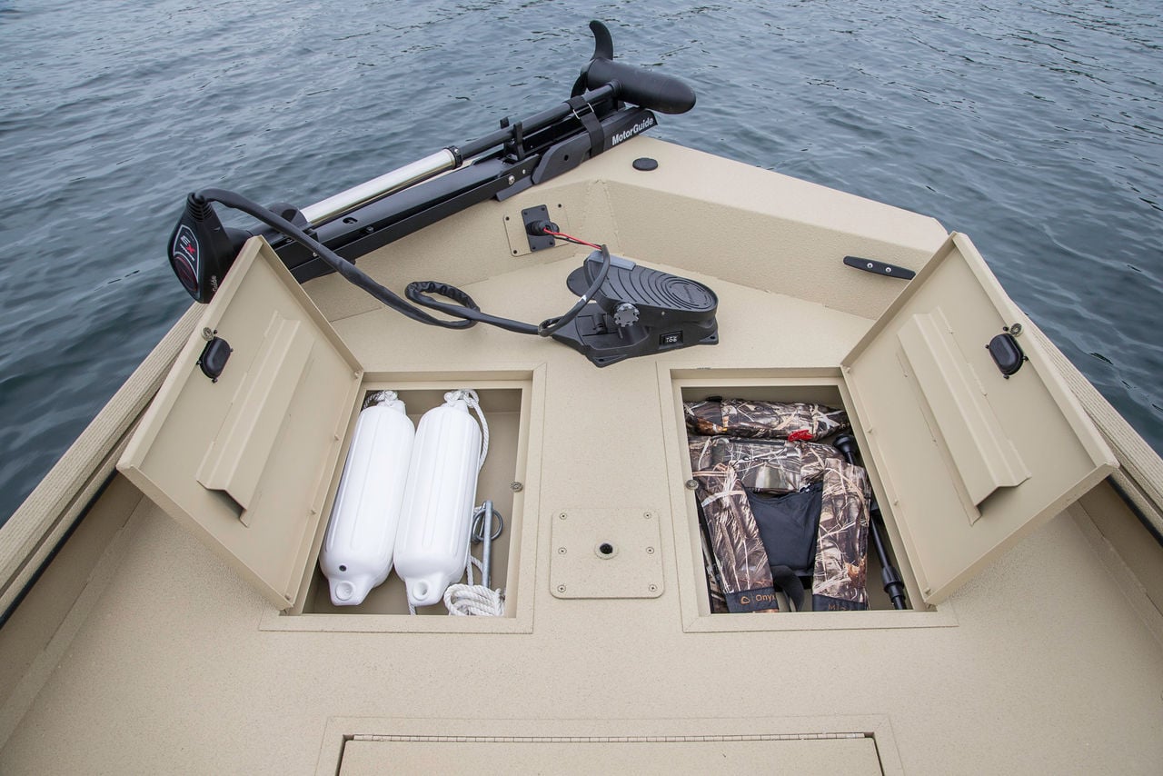 Crestliner 1860 Retriever CC Key Features