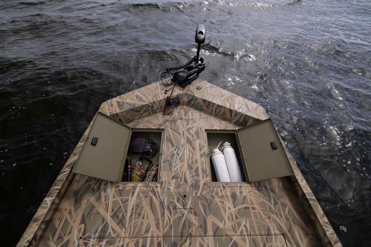 Crestliner 2070 Retriever SCHD Image